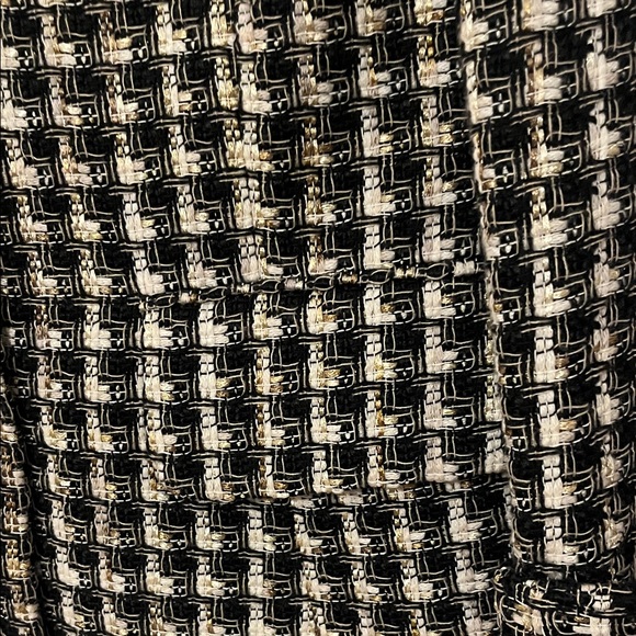 Classic Black, White & Gold Tweed Tailored Jacket size 4 - Picture 7 of 9